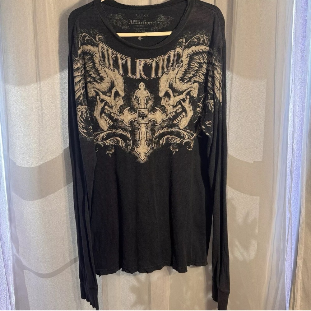 Affliction Mens Thermal Legend Cross Skull Wings Long Sleeve L large Distressed
